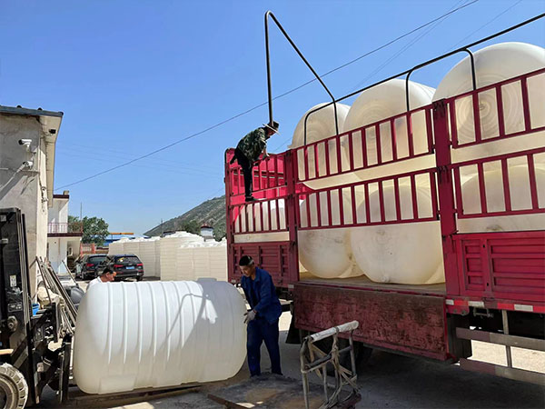 塑料桶運輸案例（lì）展示（shì）