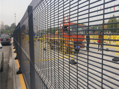 密紋網（wǎng）護欄